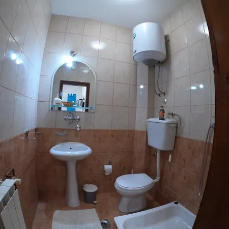 アパート Fedra ノヴィ・サド